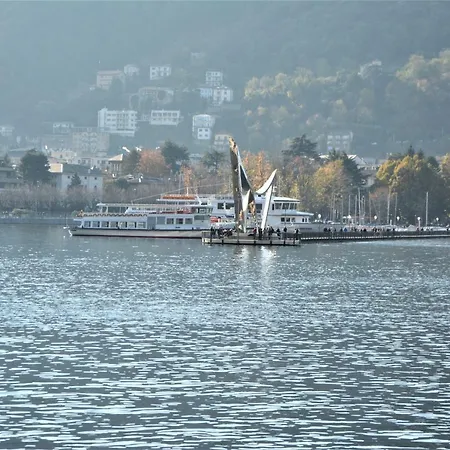 La Casa Di Tito - * קומו