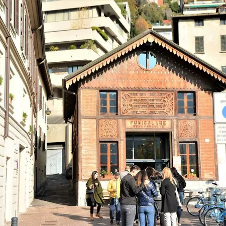La Casa Di Tito - *