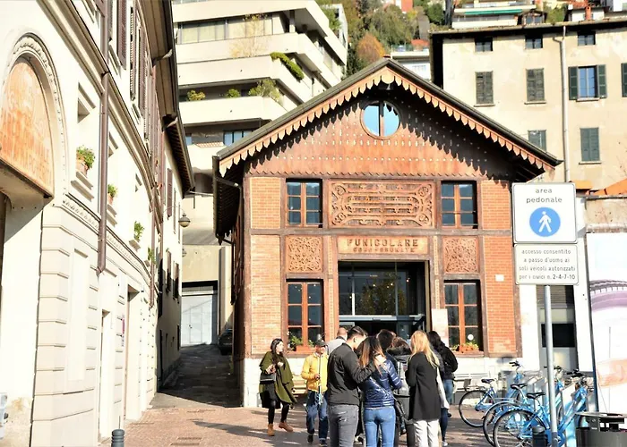 La Casa Di Tito - *